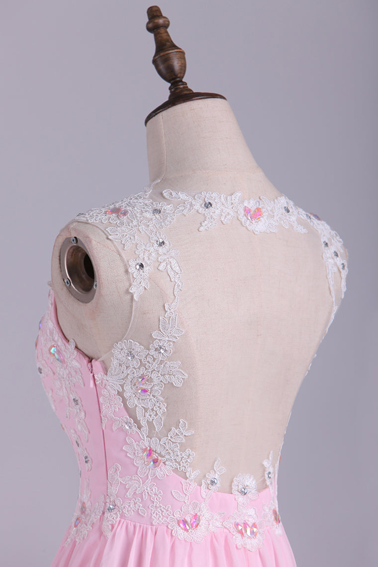 2022 Straps A-Line/Princess Homecoming Dresses Chiffon With Applique