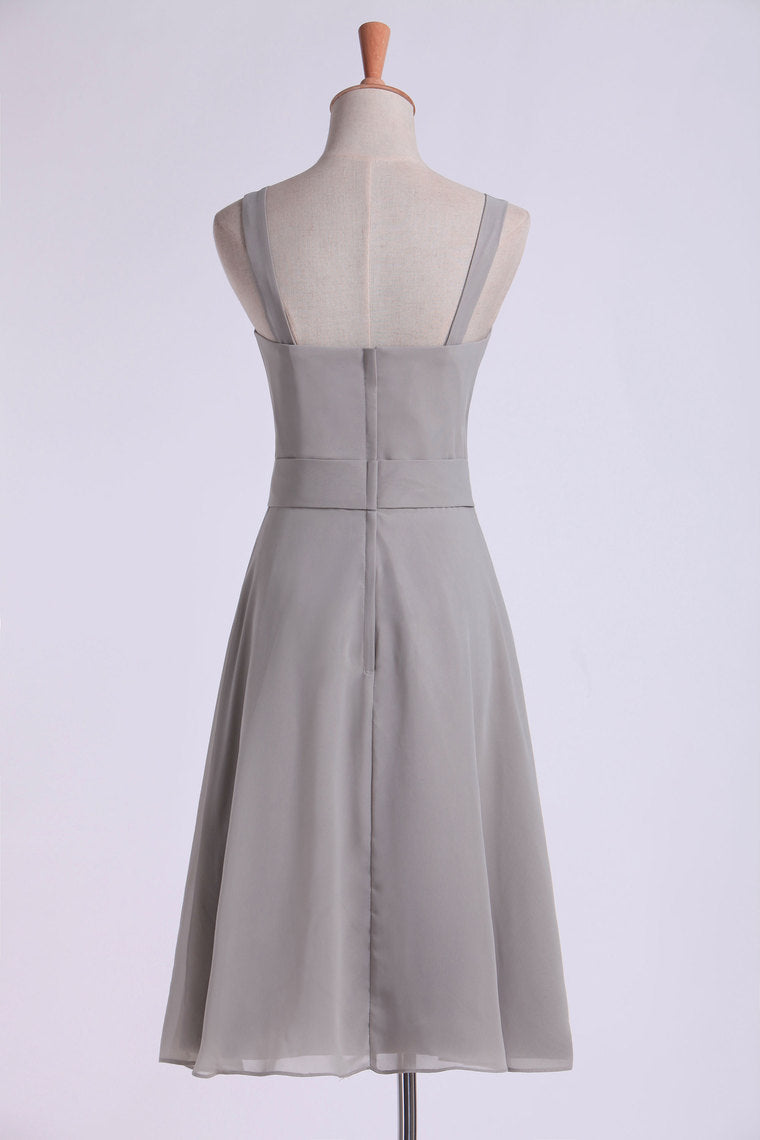 2022 Bridesmaid Dresses V Neck Princess Short/Mini With Ruffles And Beads Chiffon