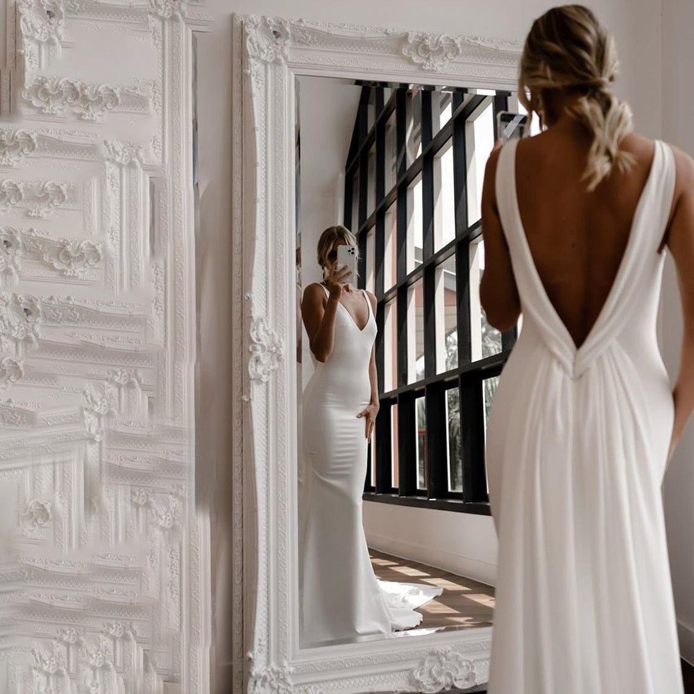 Mermaid Chiffon Detachable Drape Back V-neck Satin Wedding Dresses