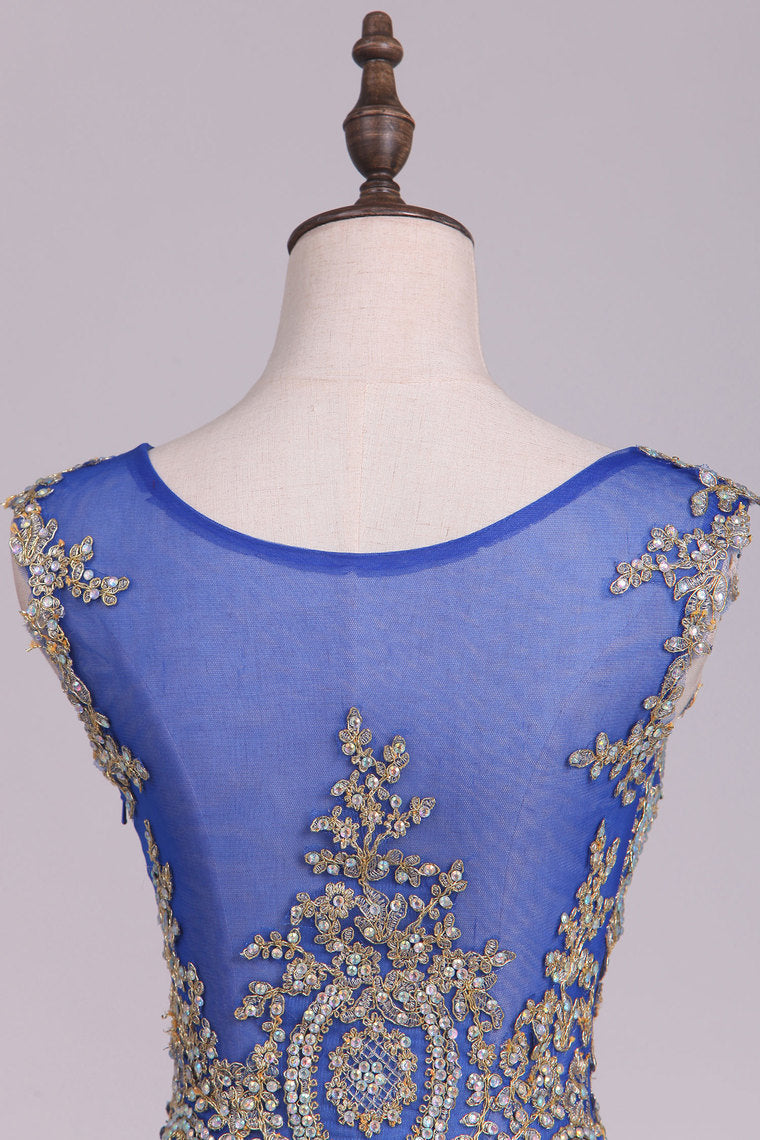 2022 Scoop Prom Dresses Mermaid Spandex With Applique Sweep Train