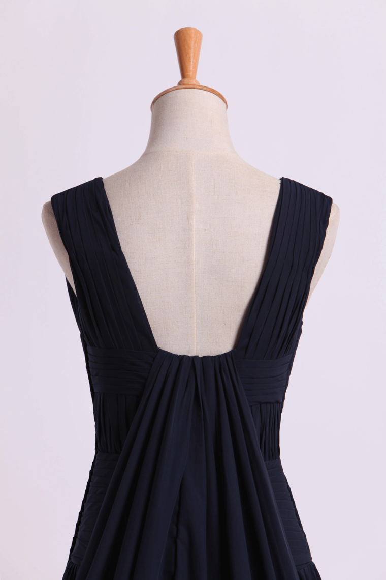 2022 V-Neck Prom Dresses A-Line With Ruffles Court Train Chiffon