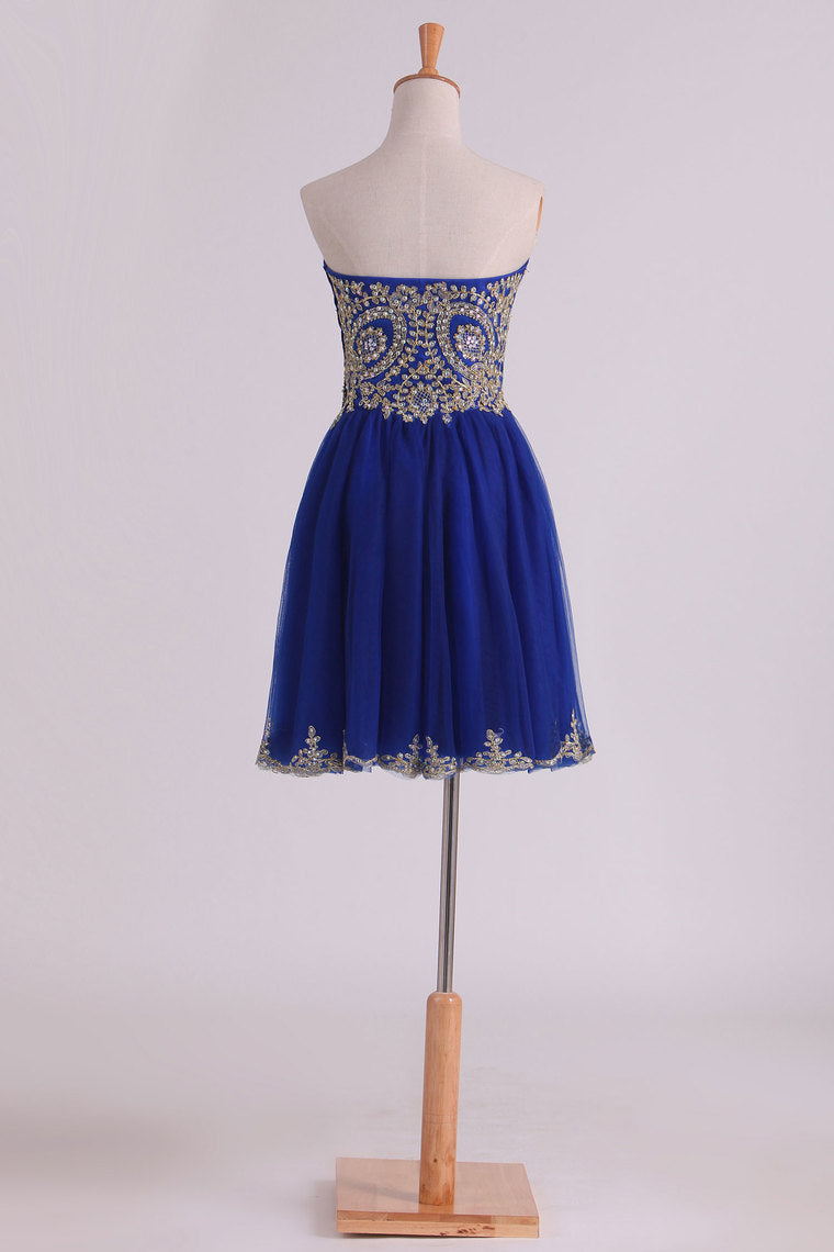 2022 A Line Sweetheart Tulle With Gold Applique Homecoming Dresses