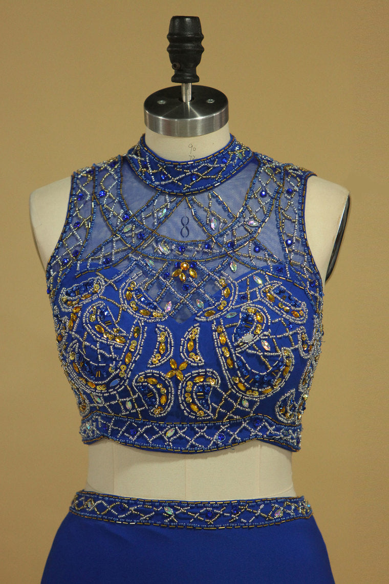 2022 Two Pieces Column Prom Dresses High Neck With Beading Spandex