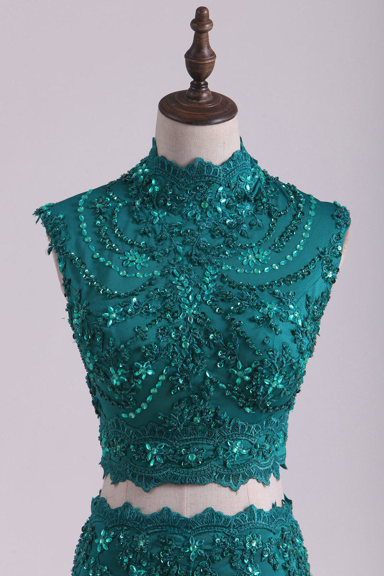 2022 Two Pieces High Neck Sheath Prom Dresses With Applique And Beads