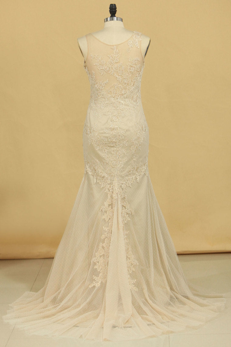 2022 Scoop Mermaid Tulle With Applique Evening Dresses Sweep Train