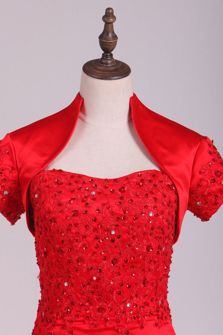 2022 Sheath Mother Of The Bride Dresses Strapless With Beading And Applique Satin