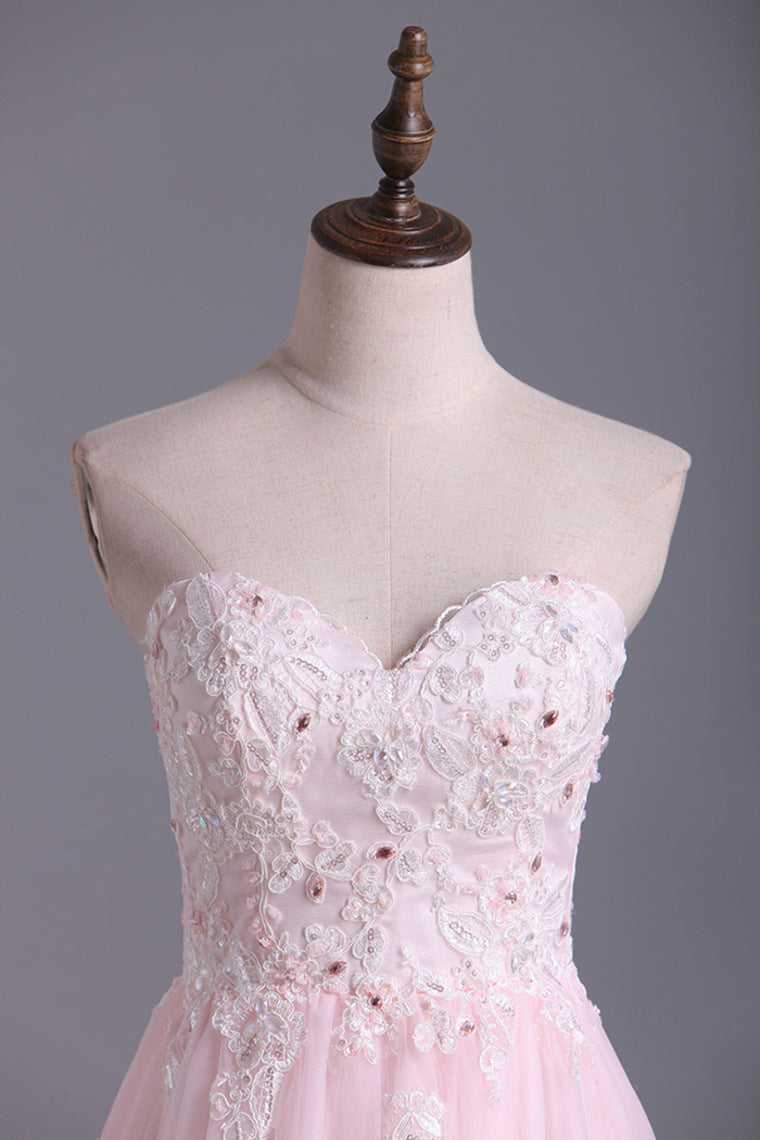 2022 Sweetheart A-Line Homecoming Dresses Tulle With Applique & Beads