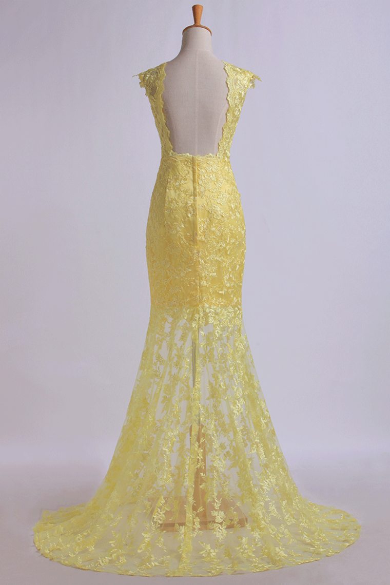 2022 Evening Dresses Mermaid/Trumpet V-Neck Lace Open Back