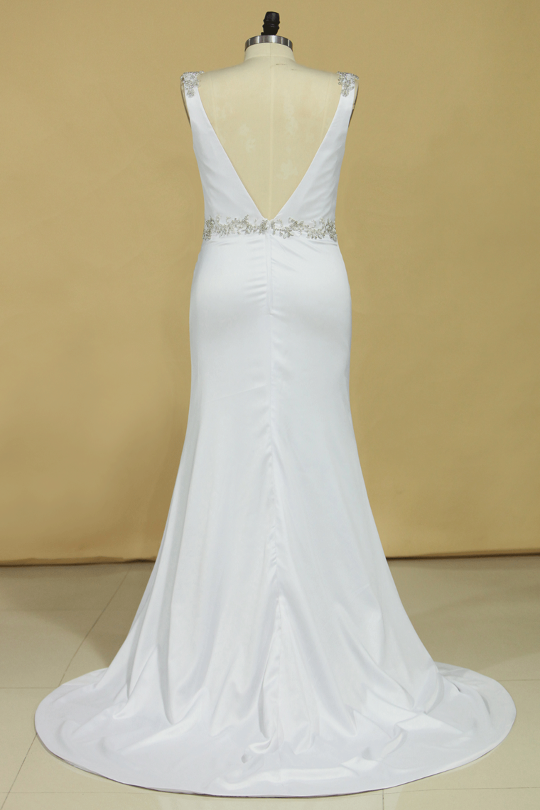 2022 Plus Size Wedding Dresses A Line V Neck Open Back With Beading Stretch Satin