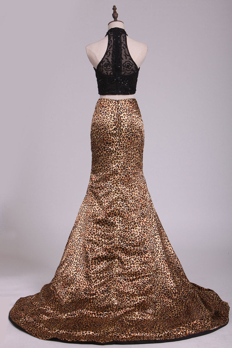 2022 Two Pieces Mermaid Prom Dresses High Neck With Beading Sweep Train