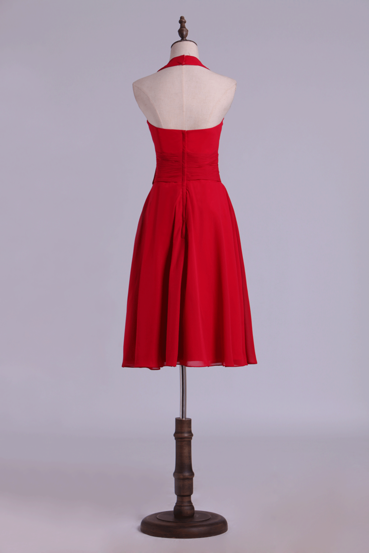 2022 Bridesmaid Dresses A Line Halter Knee Length Chiffon With Ruffle