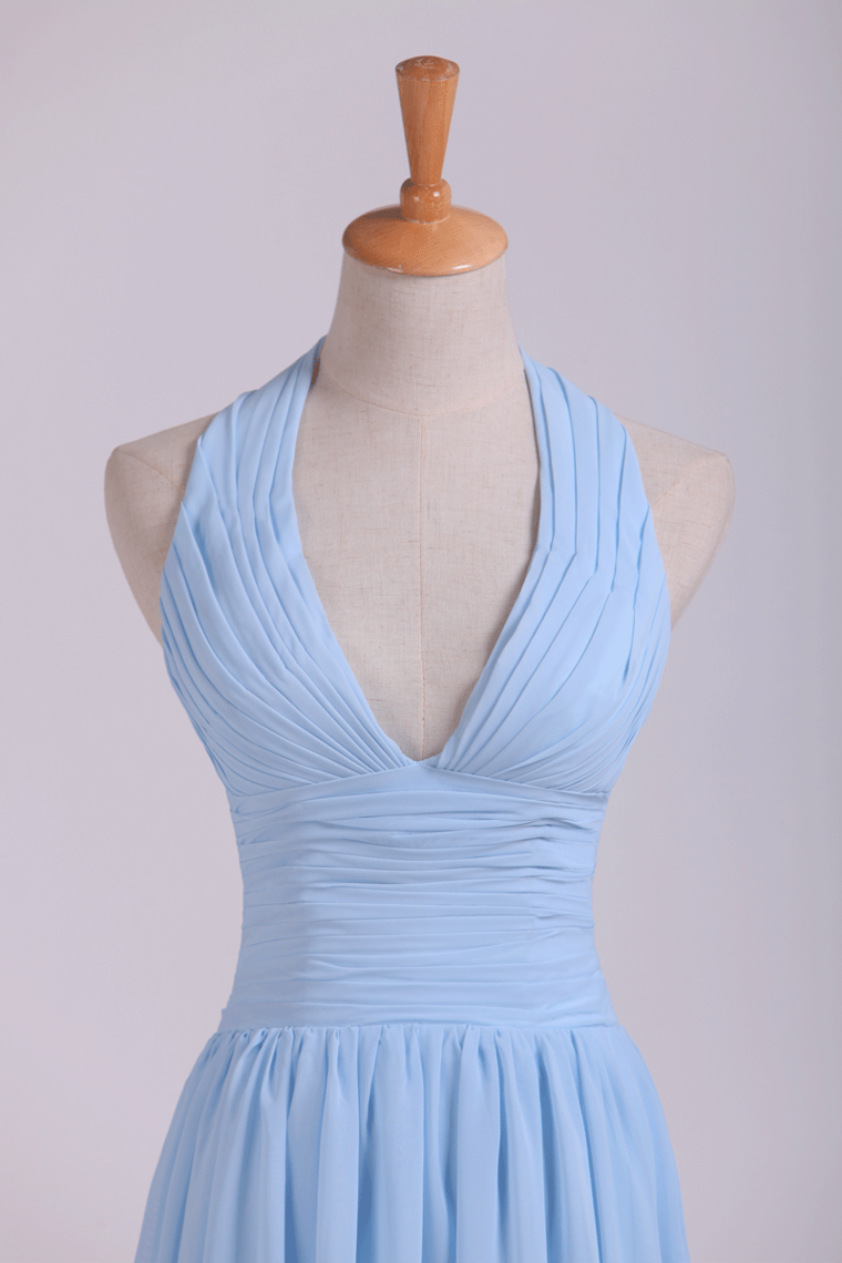 2022 Halter A Line Floor Length Ruffled Bridesmaid Dresses