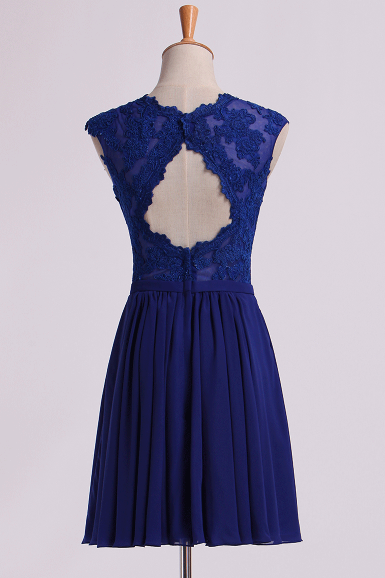 2022 V-Neck Cocktail Dresses Tulle And Chiffon With Applique And Ribbon