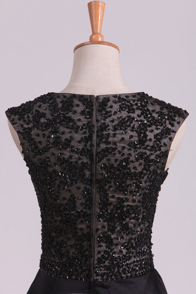 2022 A Line Prom Dresses Scoop Cap Sleeves Floor Length Satin