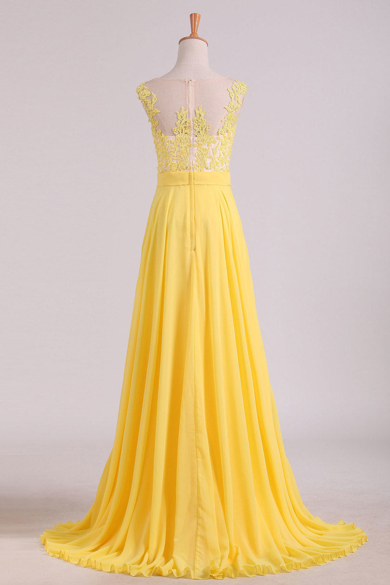 2022 A Line Scoop Cap Sleeves With Applique Prom Dresses Chiffon Floor Length