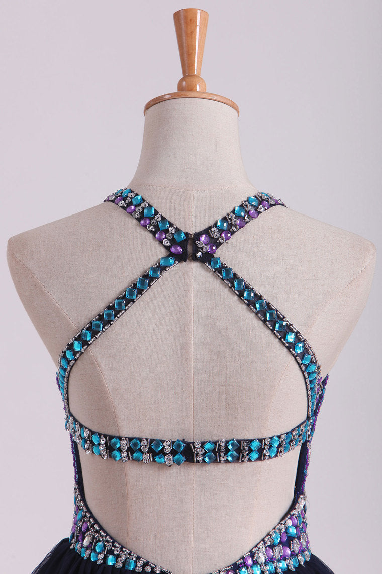 2022 Open Back Halter Homecoming Dresses A-Line Short/Mini Beaded Bodice Tulle