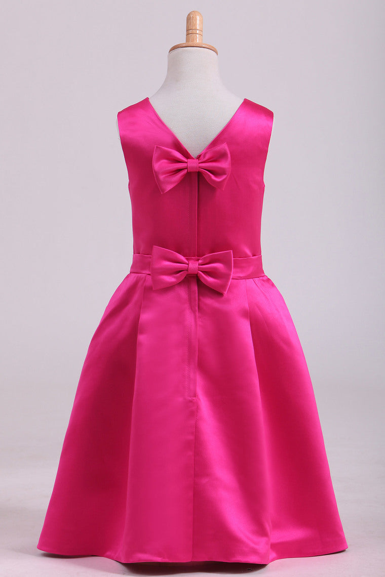 2022 Fuchsia Scoop A Line Flower Girl Dresses Satin With Ribbon Knee Length