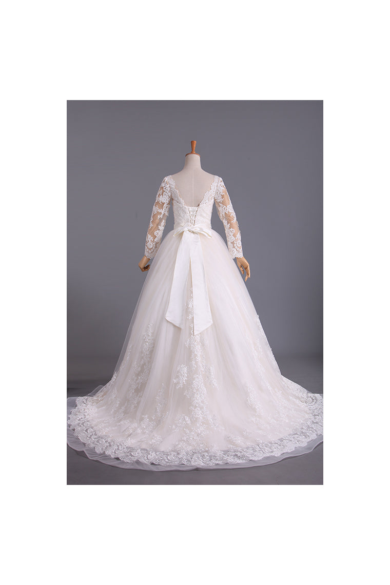 2022 Bateau Wedding Dresses 3/4 Length Sleeve With Applique Tulle