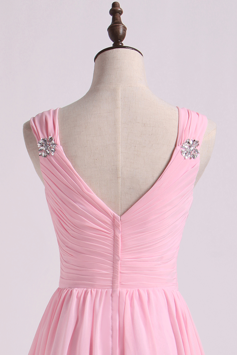 2022 Straps Bridesmaid Dresses A Line With Ruffle And Beading Knee Length