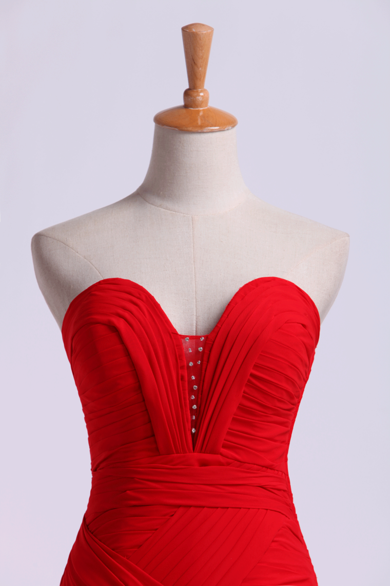 2022 Prom Dresses Sheath Sweetheart Chiffon With Slit And Ruffles