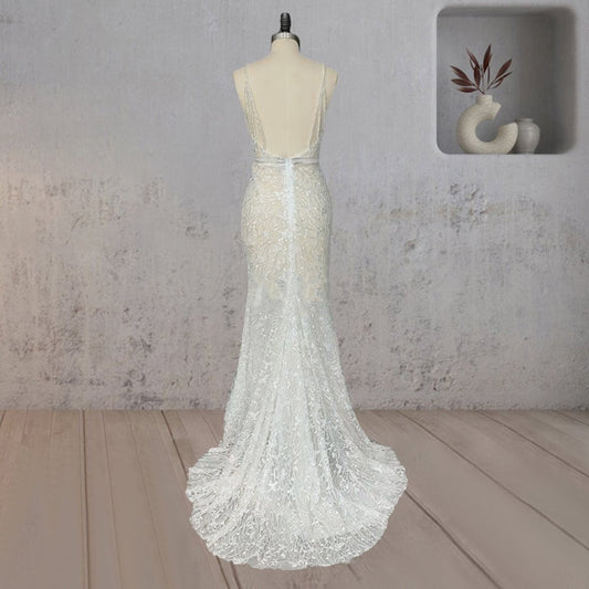Mermaid Lace Deep V Wedding Dress with Appliques